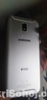 Samsung Galaxy j7 pro